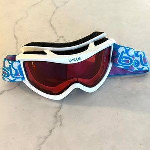 Kids/Small Teen Bolle Ski/Snowboard Goggles. NWOT.